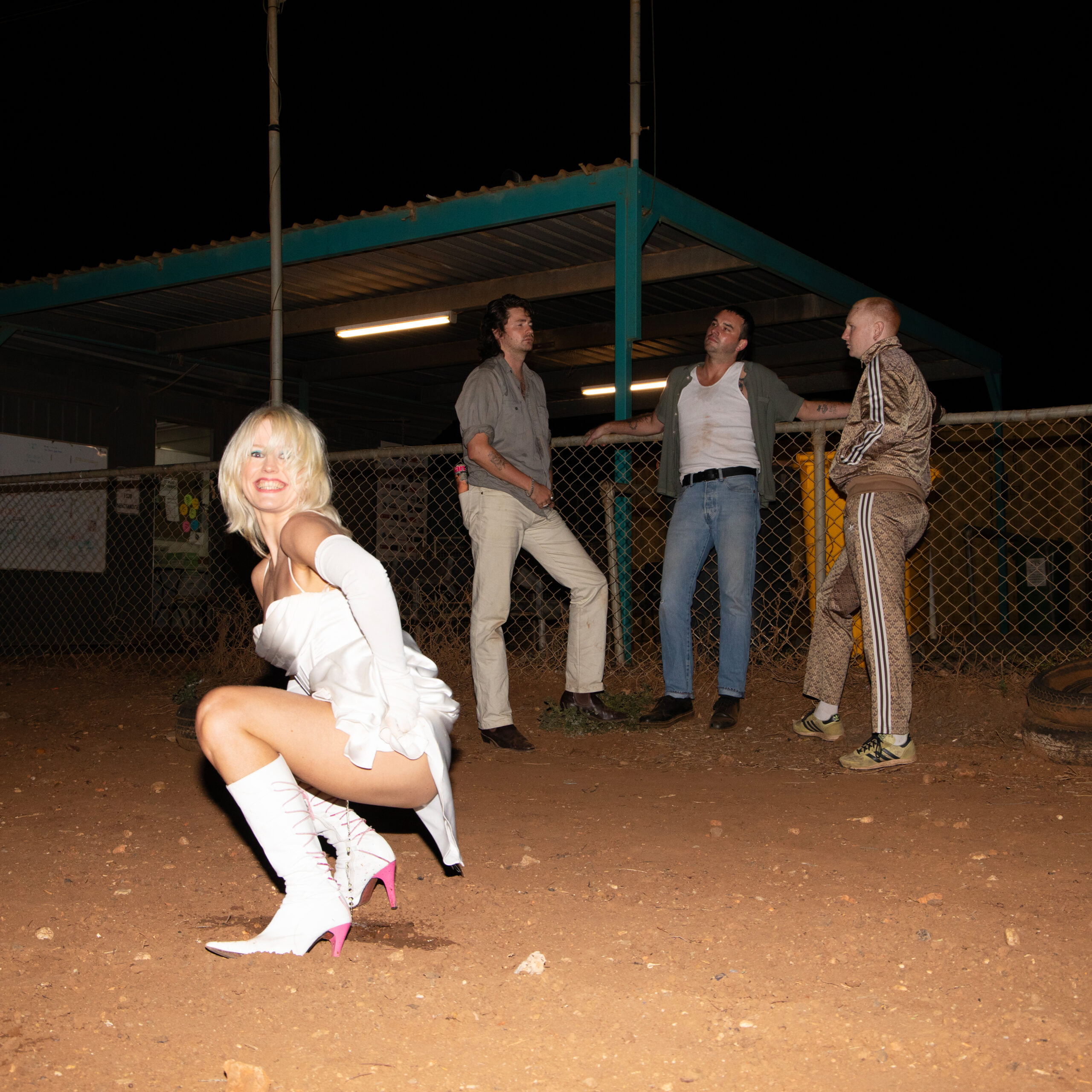 Etiquette AMYL & THE SNIFFERS – U SHOULD NOT BE DOING THAT – 7 »