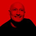 Conçu sur plusieurs années, en partie en studio, en partie dans un appartement berlinois, quelque part entre le modernisme des années 50 et le style des années 70. Cette atmosphère unique s’est profondément inscrite dans la musique – faisant de The Essence l’œuvre la plus intime de Kalkbrenner.