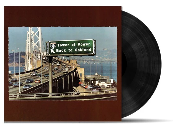 Back To Oakland est le quatrième album du groupe Tower of Power, originaire de la baie de San Francisco, sorti au printemps 1974. Après leur disque d'or éponyme, Tower of Power a sorti un album encore meilleur (selon de nombreux critiques). Ce disque proposait des morceaux plus durs, plus funky et mieux produits, une voix plus affirmée de Lenny Williams (plus à l'aise en tant que chanteur principal), une excellente ballade dans « Time Will Tell » et un tempo entraînant dans « Don't Change Horses (In the Middle of a Stream) ». La section cuivres de Tower of Power a confirmé sa réputation dans les cercles soul et pop. Back To Oakland a été élu par le magazine Modern Drummer comme l'un des enregistrements les plus importants à écouter pour les batteurs. Vinyle audiophile 180 grammes.