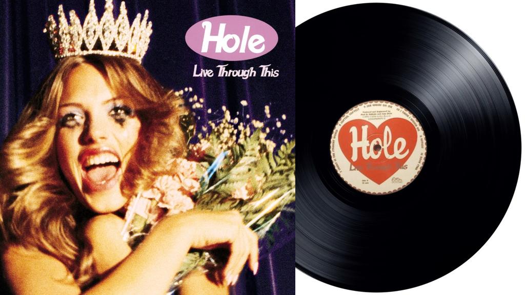 Avec Live Through This, Hole signe en 1994 l'un des albums majeurs du rock alternatif. Porté par les incontournables « Miss World », « Doll Parts » et « Violet », ce disque certifié platine affirme définitivement le groupe comme une référence du genre. Supervisée par Eric Erlandson, cette réédition remasterisée restitue l'album dans son format d'origine, pour redécouvrir un classique à l'influence intacte.