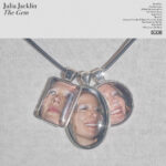 Entourée de Jacob Diamond à la guitare, de Mimi Gilbert à la basse et de Jess Elwood à la batterie, Julia Jacklin signe un disque d'indie folk instinctif et ...
