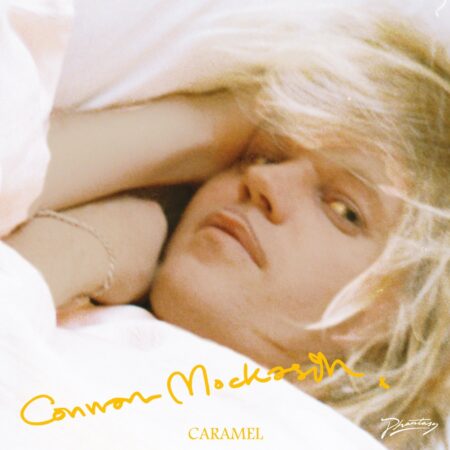 Connan Mockasin est le nom de scène de Connan Hosford, un musicien de pop psychédélique ainsi que du groupe qui l'accompagne. Il est originaire de Te Awanga, en Nouvelle-Zélande et aujourd'hui installé à Londres.