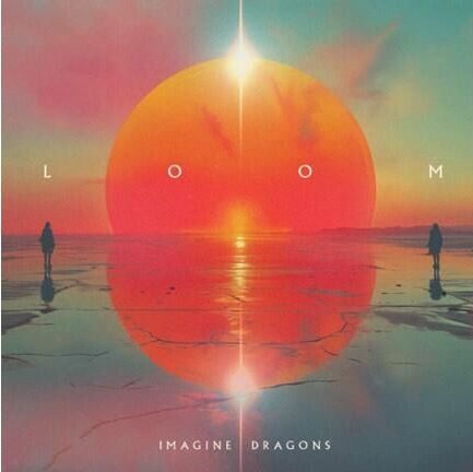 Le sixième album studio d'Imagine Dragons, « Loom », témoigne de l'apogée de leur évolution artistique et s'impose comme leur meilleur opus à ce jour. Entièrement produit par le groupe en collaboration avec ses partenaires de longue date Mattman et Robin, « Loom » mélange magistralement le son emblématique qui les a propulsés vers la gloire avec une ambiance fraîche et revigorante qui a redynamisé leurs sessions en studio. Composé de neuf nouveaux titres, dont le single « Eyes Closed » qui a atteint le sommet des charts, cet album annonce une nouvelle ère pleine d'espoir et de potentiel inexploité. Imagine Dragons est un phénomène mondial, réputé pour son mélange unique de rock, de pop et de musique électronique. Son son dynamique, ses paroles puissantes et ses performances live électrisantes lui ont valu une immense base de fans internationale et de nombreuses récompenses, notamment des Grammy Awards et des American Music Awards. Sa capacité à produire régulièrement des tubes classés en tête des charts et son approche innovante de la musique ont consolidé sa position parmi les plus grands groupes au monde. Liste des pistes Wake Up Nice to Meet You Eyes Closed Take Me to the Beach In Your Corner God S Don T Pray Don T Forget Me Kid Fire in These Hills Eyes Closed
