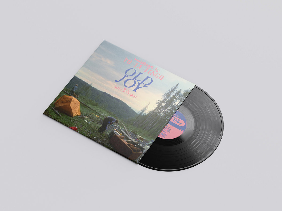 Pour la première fois sur vinyle, la bande son discrète et solitaire de Yo La Tengo pour le film classique Old Joy de Kelly Reichardt. Enregistré en un après-midi dans le studio de Yo La Tengo, Old Joy est une dérive, un voyage improvisé, né d’une amitié de plusieurs années entre le groupe et la réalisatrice du film.