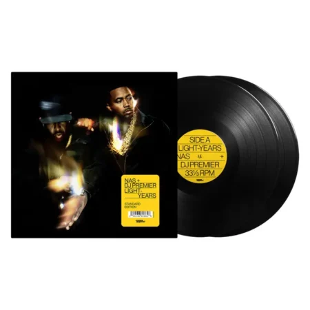 Deux légendes. Un album. Light-Years réunit Nas et DJ Premier pour un album hip-hop légendaire que les fans attendaient depuis des années. Un incontournable pour toute collection digne de ce nom.v