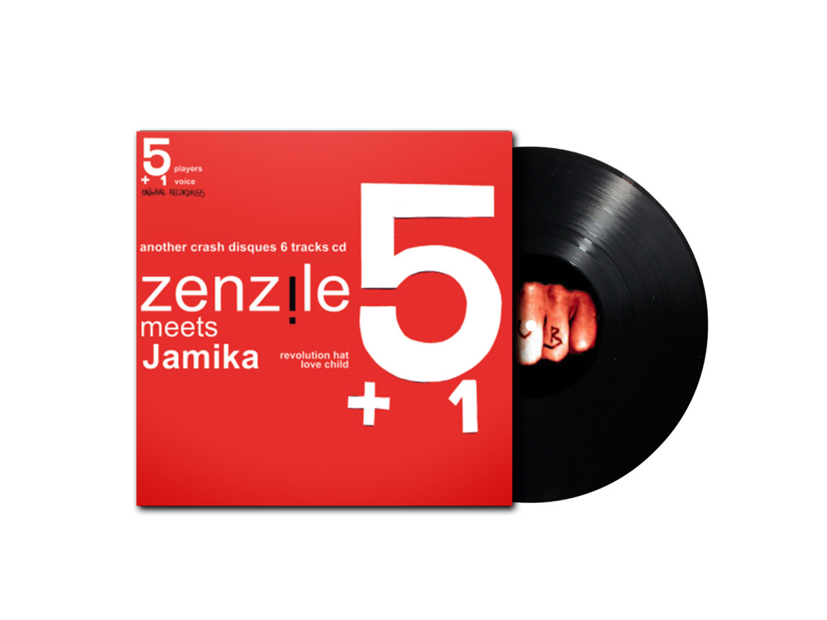 A une époque où il faudrait se précipiter sur le EP du moindre nouvel artiste porté par un buzz éphémère, le quintet angevin propose quelque chose de bien plus précieux : une carrière. Vingt ans et des poussières au service d’une musique parmi les plus personnelles qui soient, matérialisés par onze albums (plus quelques hors séries) à la tenue exemplaire. Un parcours sans fausse note au cours duquel le groupe, instrumental, a sollicité pas mal de chanteurs (Jamika, Tricky, Sir Jean, David K. Alderman, Paul St Hilaire, Jay Ree, Winston McAnuff, Zakia Gallard) et un violoncelliste virtuose (Vincent Segal), pour le meilleur. A l’origine de Zenzile était le dub, cette version instrumentale du reggae, invention de sorciers jamaïcains du son, truffée d’écho, de delay et de reverb. En compagnie de quelques autres (Improvisators Dub, High Tone, Brain Damage…), Zenzile en a creusé les fondations en France, avec singularité. Son dub à lui, ample et cinématographique, ne sonne pas comme celui des Anglais ou des rastas caribéens. Et le groupe, tous ses sens en éveil, va le faire évoluer encore et encore en allant fricoter du côté du rock (progressif ou pas), de l’électro, de la new wave, du funk-punk ou du krautrock. Jusqu’à le faire disparaître presque totalement sur son dernier album Elements (2017). Un disque qu’on pourrait voir aujourd’hui comme l’étape finale d’une longue et enrichissante exploration musicale, avant retour aux fondamentaux. Car à trop s’en éloigner, le dub a fini par manquer à Zenzile, comme Zenzile a manqué au dub. A l’heure où les sound systems fleurissent partout en France, où de jeunes pousses triturent à tout va le dub digital, les pionniers angevins, plus unis que jamais, ont décidé de reprendre la main, histoire de rappeler qui sont les patrons de cette scène. « Nous voulons replonger dans un dub décomplexé, frais et dansant. Un dub pur et dur à la Zenzile. Et fédérer un maximum de gens autour ! » 2018 marquera donc pour le quintet un retour vers le futur, avec, dès janvier, la sortie d’un nouveau titre par mois, des riddims inédits en pagaille et un slogan on ne peut plus clair : DUB UNLIMITED. Frédéric Péguillan