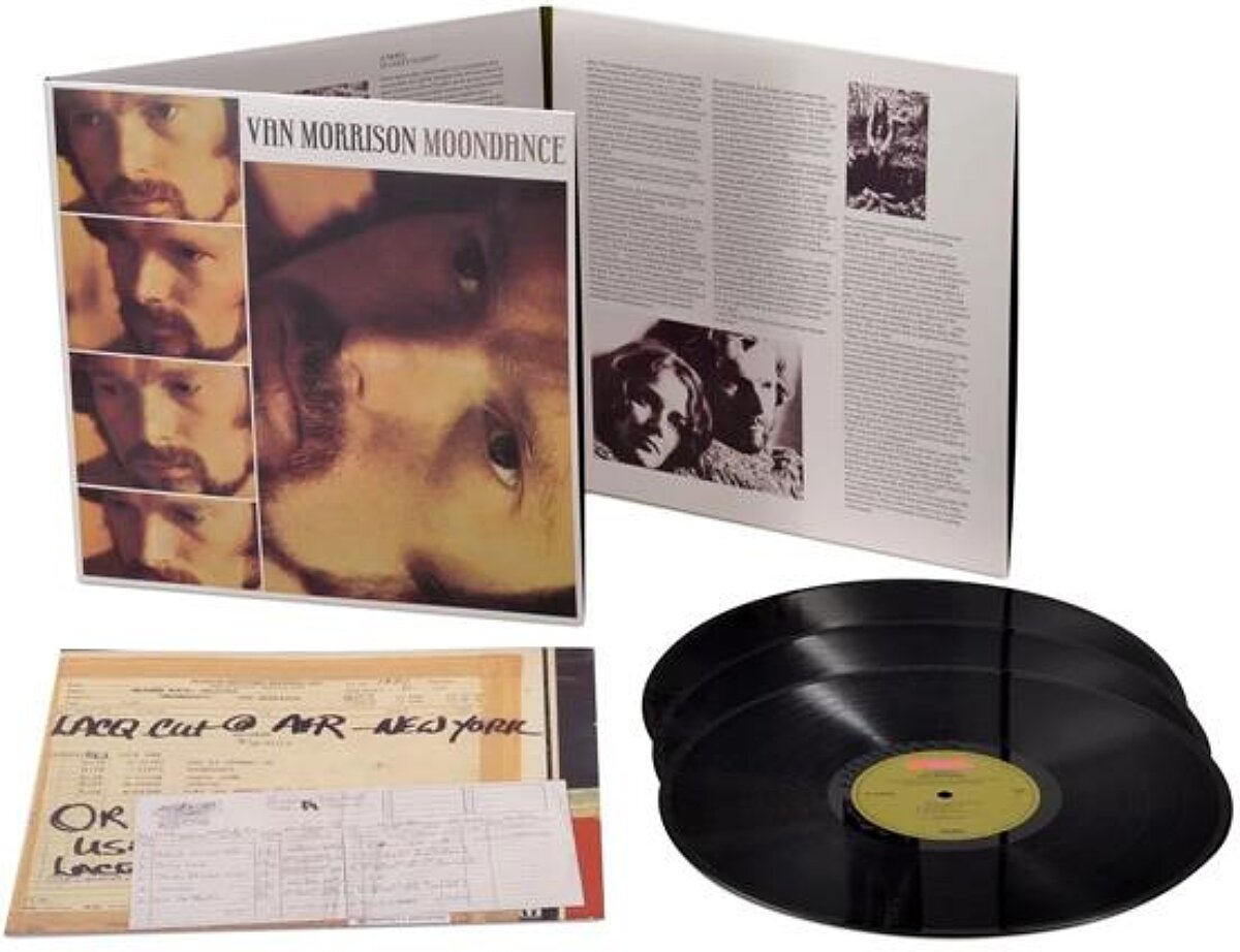 Edition triple vinyle de 'Moondance Expanded'. Cette édition augmentée du troisième album studio de Van Morrison est disponible en Blu-ray pour la première fois. Inclus l'album original remixé par Steven Wilson en 2022, des versions alternatives et outtakes le tout en DOLBY ATMOS. Tous les morceaux de Moondance Expanded ont été écrits et composés par Van Morrison. Elliot Scheiner et Gary Malabar ont mixé et masterisé l'album. Egalement disponible en Blu Ray. Eternel favori, 'Moondance' est souvent considéré comme l'un des meilleurs albums de tous les temps. Il y a dix ans, l'édition de luxe du disque a été publiée avec un large succès, les critiques et les fans se réjouissant du contexte fourni par les chansons inédites de la session d'enregistrement. Celui-ci prolonge ce regard derrière le rideau dans le « making of » d'un chef-d'oeuvre.