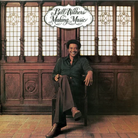 Bill Withers était une figure musicale modeste, douce, mais néanmoins imposante, à l'origine de certains des tubes soul les plus importants et les plus connus jamais écrits. Il n'est pas étonnant que « Just the Two of Us » et « Ain't No Sunshine » lui aient valu deux Grammy Awards et aient sans aucun doute joué un rôle déterminant dans son intronisation au Songwriters Hall of Fame et au Rock and Roll Hall of Fame. Making Music est son quatrième album studio et met en avant ce que Bill considérait comme le plus important dans la vie : l'amitié et la famille, sans ordre particulier. Cette année, nous célébrons son 50e anniversaire et, à cette occasion, quelques mots de réflexion s'imposent, fournis par Leo Sacks, producteur également récompensé aux Grammy Awards, sous la forme de nouvelles notes de pochette. Nous vous invitons à lire vous-même cette histoire tout en profitant de cette suite plus que digne de l'énorme héritage soul de Bill. Making Music est disponible en édition limitée à 3 000 exemplaires numérotés individuellement sur vinyle rouge translucide et comprend un livret de 8 pages.