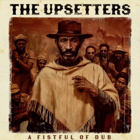 Avec A Fistful of Dub, The Upsetters déploient tout l’art sonore de Lee “Scratch” Perry, entre grooves hallucinés (Upsetter Sign On, Injection) et atmosphères tendues chargées d’échos et de reverb (Serious Case, Dub A Long). Chaque piste révèle l’alchimie unique du Black Ark, portée par Winston Wright, Val Bennett ou Max Romeo selon les sessions. Un monument du dub roots, hypnotique et indispensable. VINYLE VERT, LIMITÉ À 600 EXEMPLAIRES POUR LE MONDE.