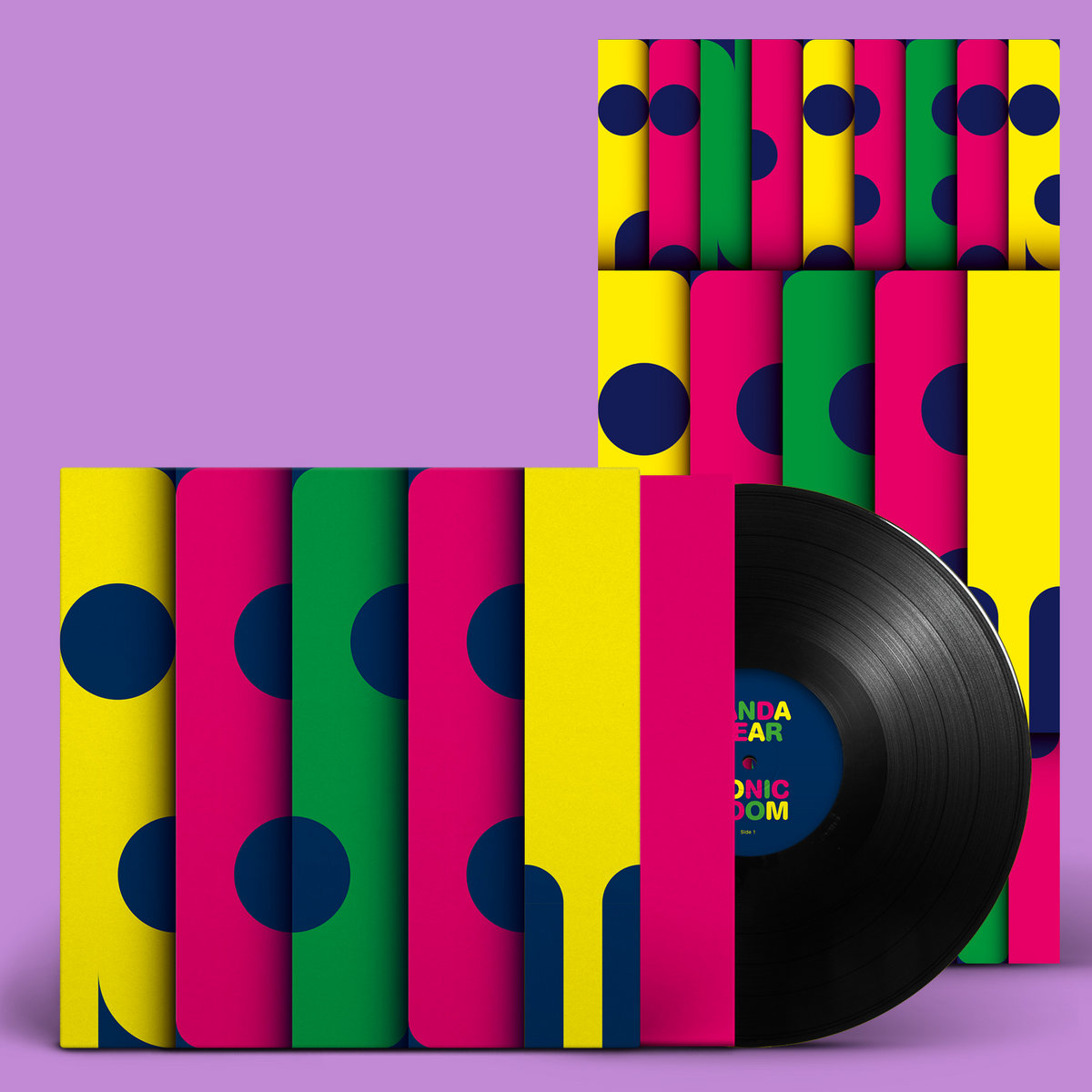 Bien que Panda Bear et Sonic Boom connaissent bien la musique de l'autre, Reset marque leur première collaboration. Lorsque Sonic Boom a proposé à Panda Bear de franchir une nouvelle étape dans leur collaboration, il s'attendait à ce que Panda Bear refuse catégoriquement. Pourtant, dans les neuf titres irrésistiblement accrocheurs de Reset, on perçoit clairement à quel point l'idée l'enthousiasmait. L'idée de Sonic Boom était simple : après avoir trimballé ses disques au Portugal des années auparavant, il a retrouvé le plaisir de redécouvrir des classiques et des morceaux qu'il n'avait pas écoutés depuis longtemps. Quelque chose l'a frappé : la façon dont les introductions travaillées d'Eddie Cochran ou des Everly Brothers sonnent comme des rideaux de scène, captivantes en elles-mêmes, même si elles n'ont que peu de rapport avec les tubes qui suivent. Sonic Boom a alors commencé à créer des boucles à partir de ces préambules, les manipulant et les retravaillant comme de la ferraille avant de les envoyer à Panda Bear. L'idée de Reset a germé peu après le début des confinements internationaux. Si cette expérience a procuré un réconfort temporaire au duo, elle l'est désormais de façon permanente pour nous tous, un rappel que parfois, jouer et chanter en chœur de vieux morceaux préférés avec des amis suffit à rendre le monde un peu plus agréable.