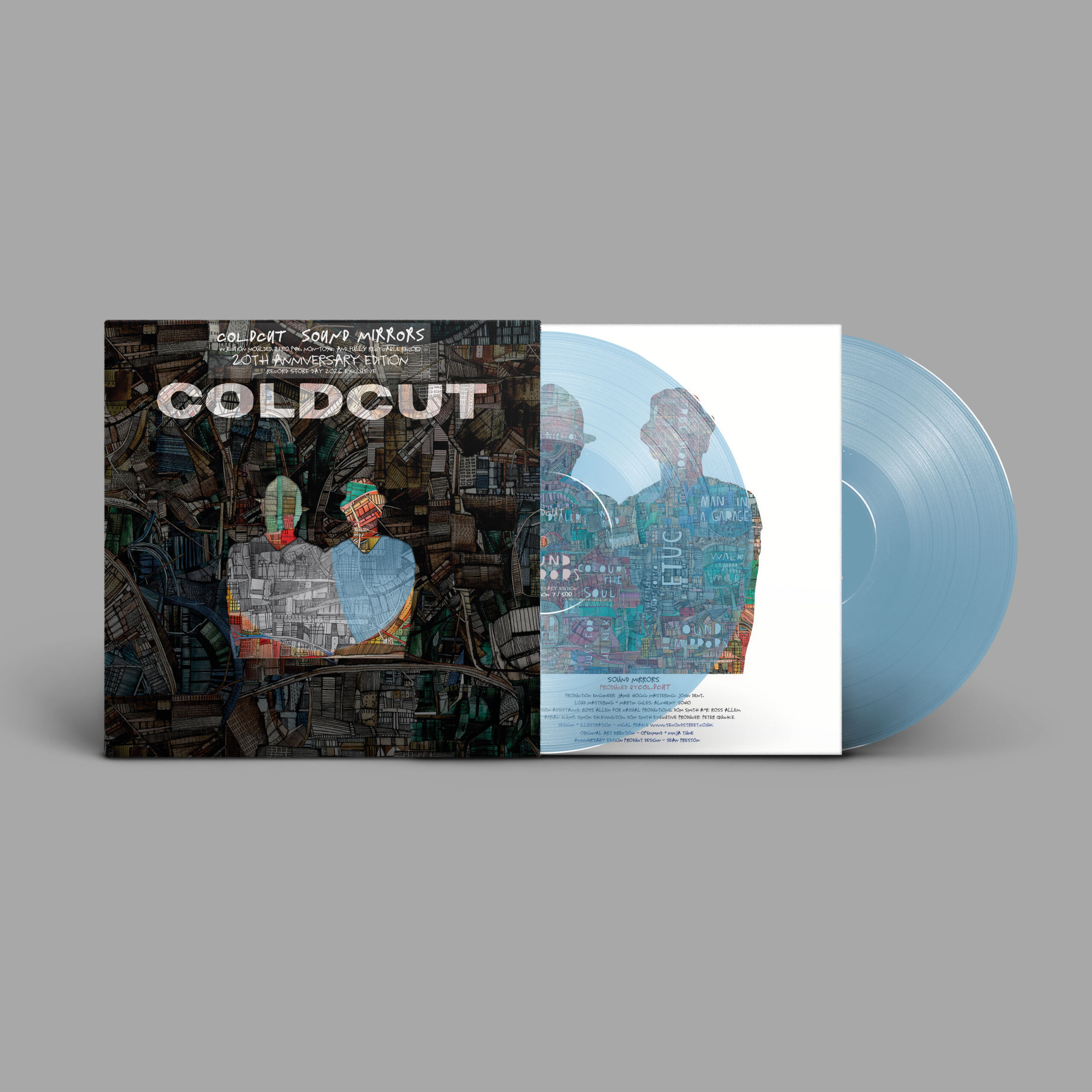 Sound Mirrors, l’album culte de Coldcut sorti en 2006, salué comme « l’un des disques les plus inventifs » du duo, mêle électro et breakbeats engagés avec des invités prestigieux tels que Soweto Kinch, Annette Peacock, Amiri Baraka et Saul Williams. Cette réédition 20e anniversaire propose un double vinyle marbré eco-mix et une pochette miroir.