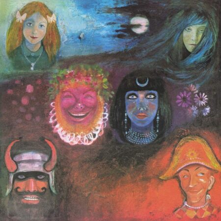 En 1970, King Crimson a enregistré en studio le single « Catfood » et deux albums, « In the Wake of Poseidon » et « Lizard ». « Catfood » est sorti en mars et a valu au groupe de se produire dans l'émission phare de la BBC « Top of the Pops ». « Poseidon » a suivi en mai. Alors que McDonald & Giles avaient déjà annoncé en décembre 1969 leur intention de quitter le groupe et que Greg Lake l'avait quitté en avril 1970, Giles et Lake peuvent être entendus sur le single et l'album aux côtés des nouveaux membres du groupe Keith Tippett, Mel Collins et Gordon Haskell, ainsi que Fripp et Sinfield. L'album présente ainsi certaines similitudes avec le premier album « In the Court of the Crimson King » et est l'un des albums préférés des fans depuis sa première sortie. Cette édition comprend en bonus les versions single de « Catfood » et la face B « Groon », présentant ainsi pour la première fois tous les enregistrements studio de cette période sur un seul CD. La nouvelle édition vinyle a été publiée à partir du master original sur vinyle 200 g en édition limitée.