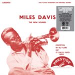 Édition limitée et exclusive de « The New Sounds » de Miles Davis, premier album en tant que leader, enfin réédité pour le 75ᵉ anniversaire et le centenaire de l’artiste en 2026. Pressé sur vinyle 10″ à partir des bandes mono originales (AAA) par Kevin Gray chez Cohearent Audio, ce disque offre une fidélité sonore préservée. Un incontournable pour les passionnés de jazz, présenté dans une pochette « tip-on ».
