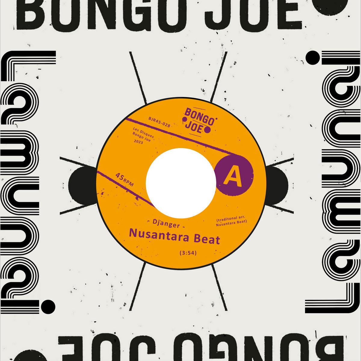 Les Disques Bongo Joe et le label Lamunai Records de Jakarta sont heureux d'annoncer la sortie du tout premier album de Nusantara Beat ! Leur musique est un mélange unique de chansons traditionnelles indonésiennes du XXe siècle, imprégnées de leur propre style et de leur créativité. Il en résulte un mélange captivant de sonorités tropicales et mystiques qui transportent l'auditeur au cœur de ses racines. L'engagement de Nusantara Beat envers la tradition n'est qu'une facette de leur mission. Ils s'efforcent également de mettre en lumière l'immense diversité de la musique indonésienne et de la projeter vers l'avenir. En y apportant leur touche d'innovation, ils rendent hommage aux sonorités traditionnelles tout en y insufflant une perspective nouvelle et contemporaine.