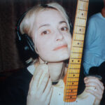 Emma (guitar-vocals), Jessy (guitar-vocals), Cédric (bass-vocals), Eric (drums) & Dragos (keys)