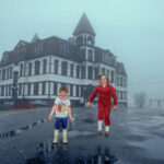 Lʼalbum s'inscrit dans la lignée de leur style signature — un mélange de Dream Pop, Indie Pop et Downtempo — mais avec une approche plus sombre et mélancolique que leur précédent succès, Oncle Jazz.