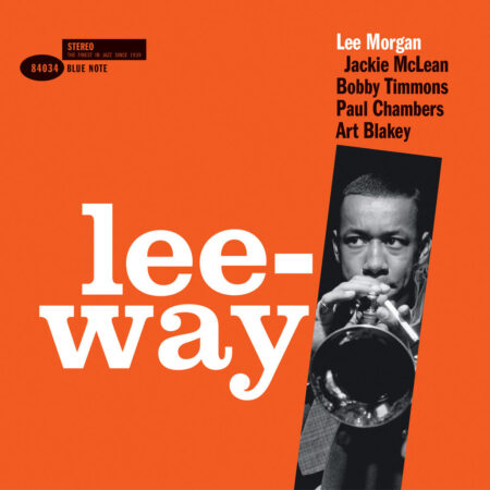 L’album Lee-Way de Lee Morgan, paru en 1960, incarne un hard bop classique de très haut niveau, avec le trompettiste à la tête d’un quintette réunissant Jackie McLean, Bobby Timmons, Paul Chambers et Art Blakey. Ce programme de quatre titres comprend des compositions de Cal Massey, McLean, ainsi que « The Lion And The Wolff », hommage aux fondateurs de Blue Note. Edition Blue Note Classic Vinyl stéréo, entièrement analogique, masterisée à partir des bandes originales, pressée sur un vinyle 180g.